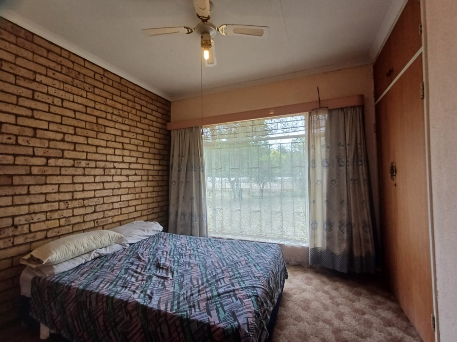 3 Bedroom Property for Sale in Flimieda North West